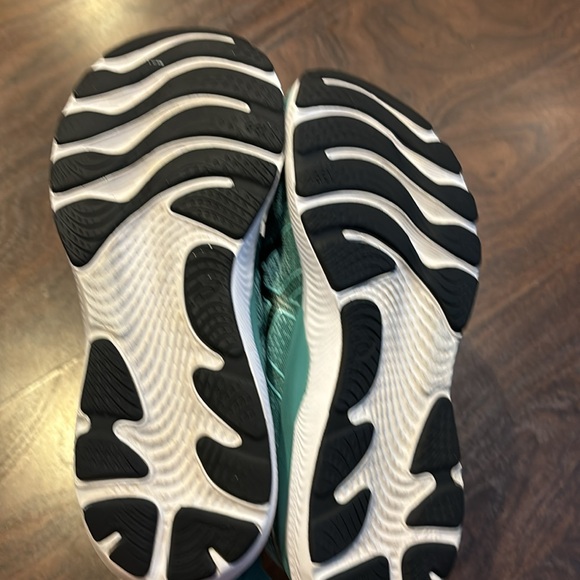 Asics gel cumulus running shoes - Picture 3 of 4